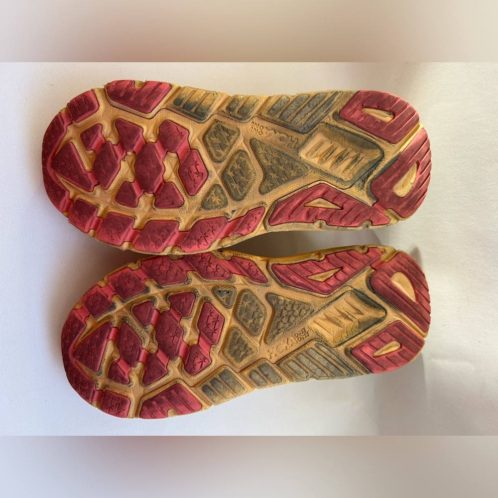 Hoka White Mesh Running Shoes with Yellow-Orange Gradient Midsole - Picture 8 of 8